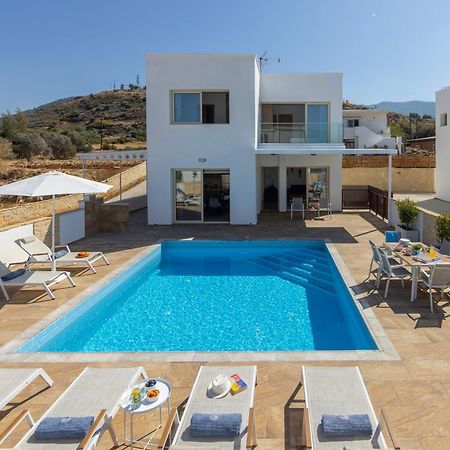 Diana Seaside Villas Pomos Exterior photo