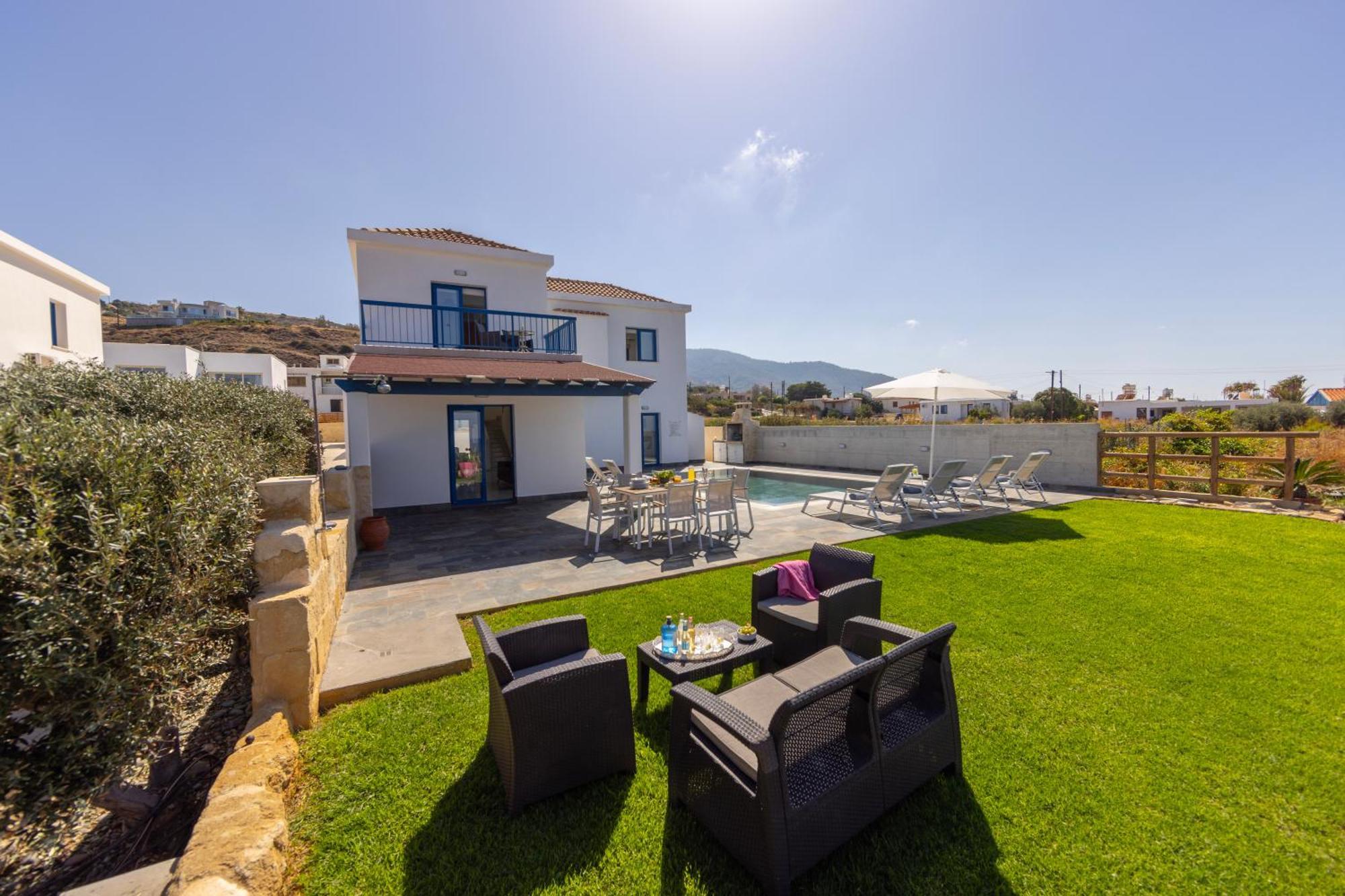 Diana Seaside Villas Pomos Exterior photo