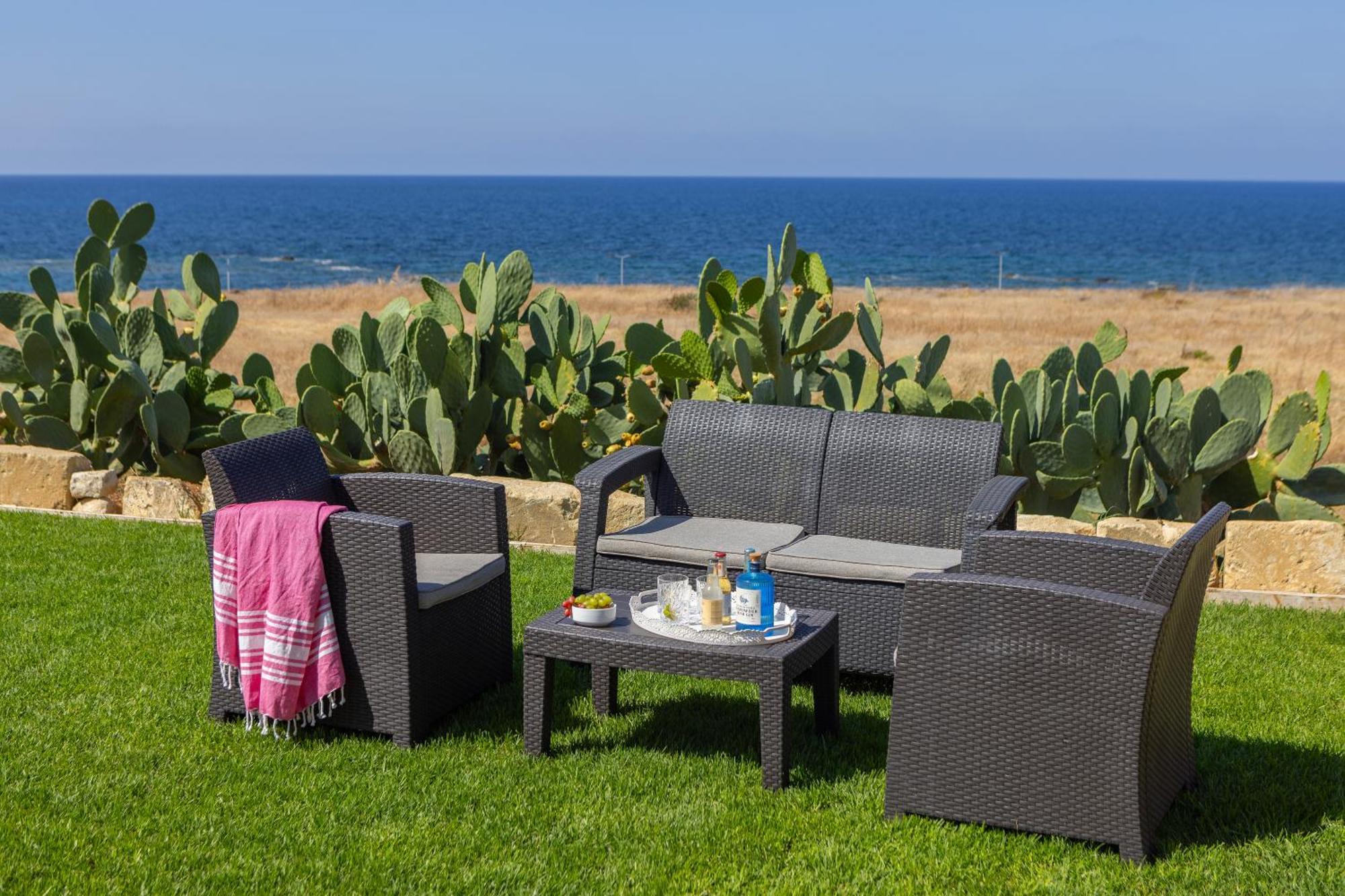 Diana Seaside Villas Pomos Exterior photo