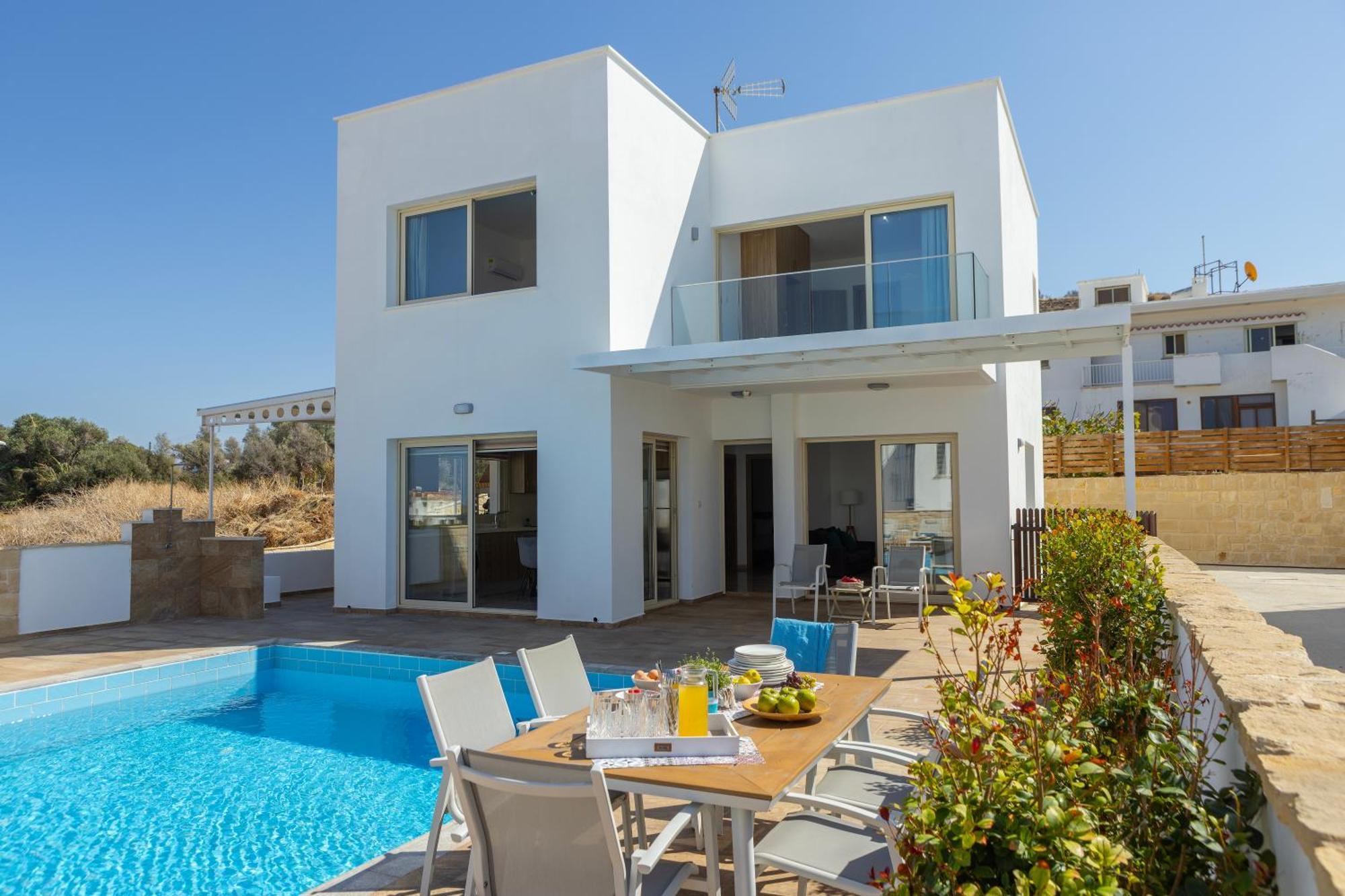 Diana Seaside Villas Pomos Exterior photo