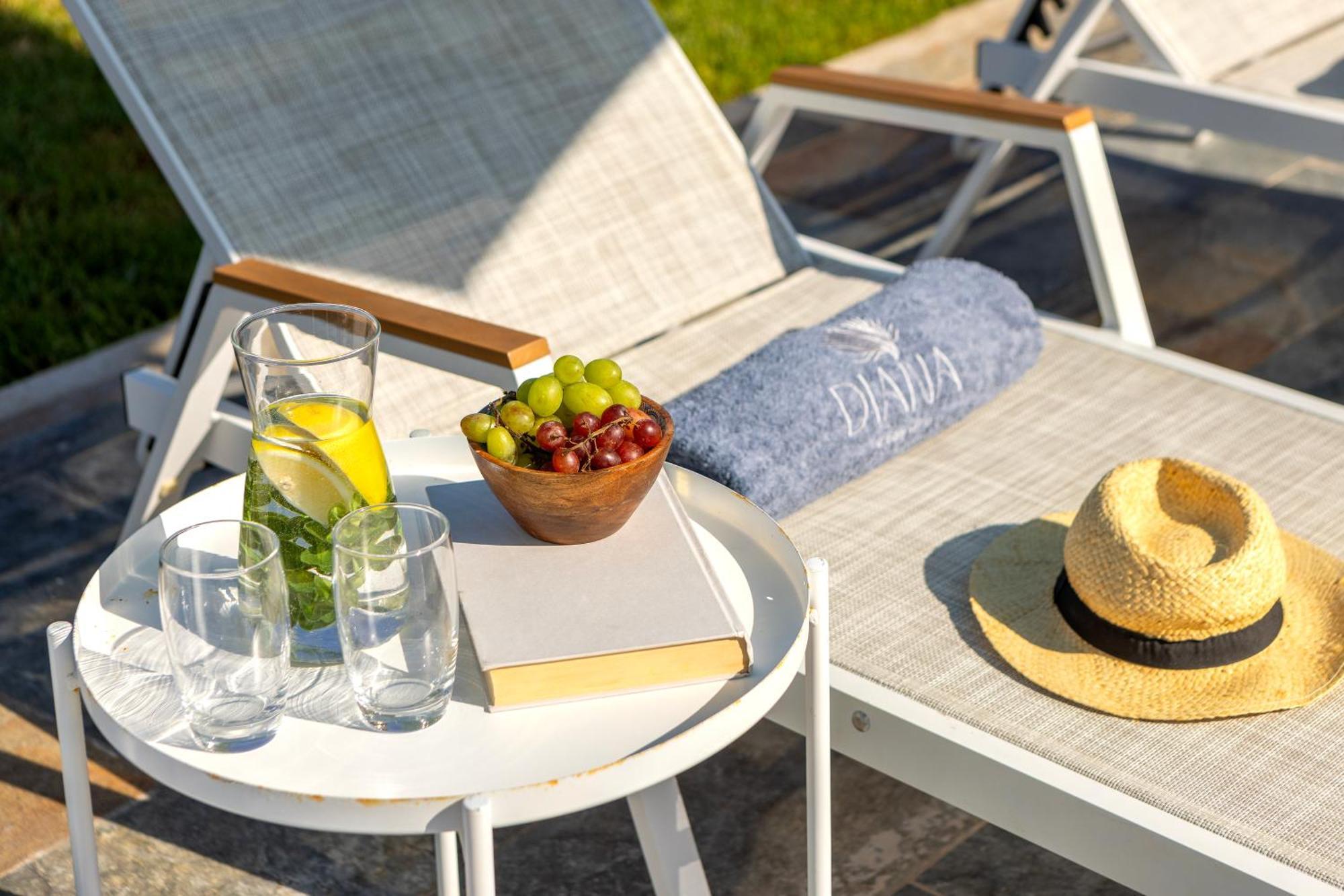 Diana Seaside Villas Pomos Exterior photo