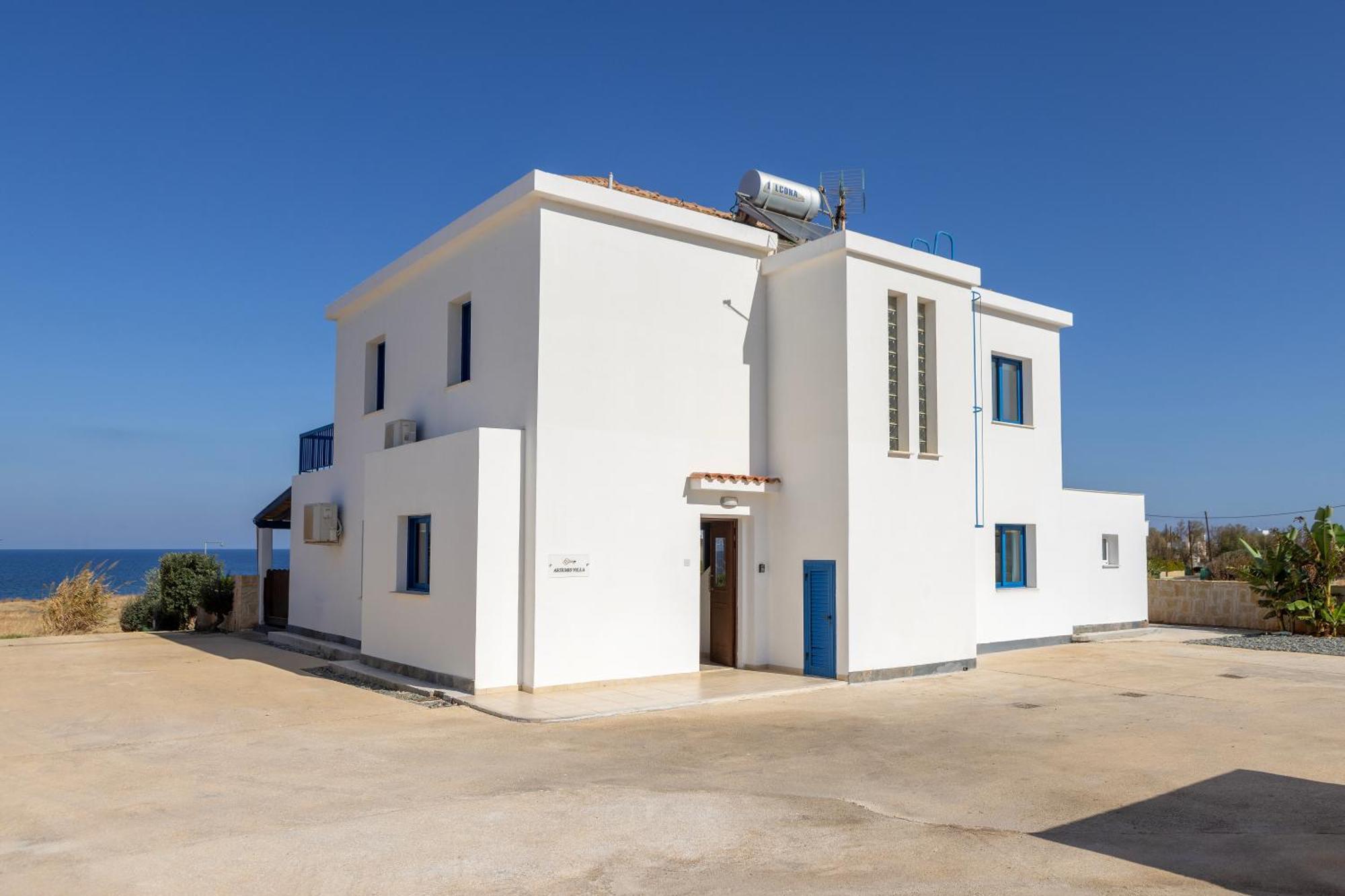 Diana Seaside Villas Pomos Exterior photo